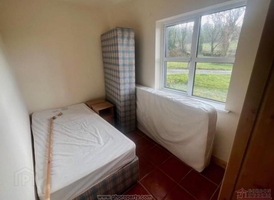 No, 1 Drumgeaglom, Leitrim Village, N41FA43