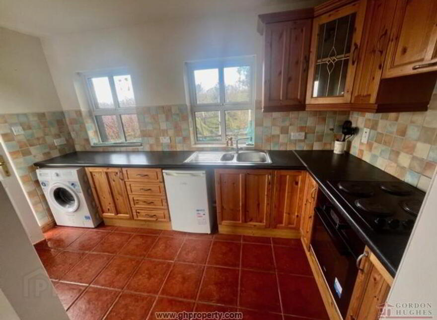 No, 1 Drumgeaglom, Leitrim Village, N41FA43