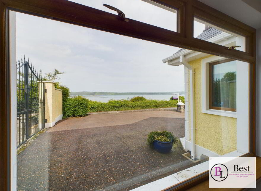 51 Shore Road, Magheramorne, Larne, BT40 3HW