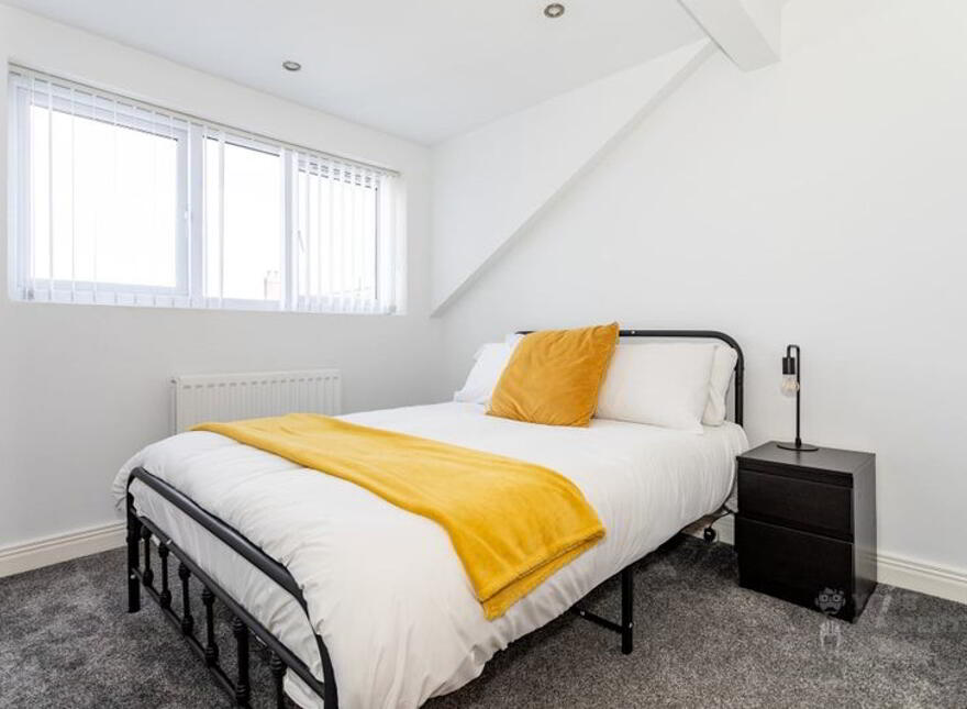 346a Beersbridge Road, Belfast, BT5 5DY