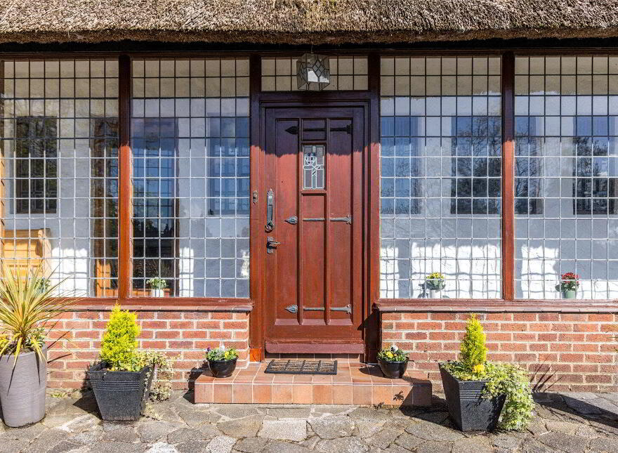 Tudor Lodge, 111 Belfast Road, Bradshaws Brae, Newtownards, BT23 4TS