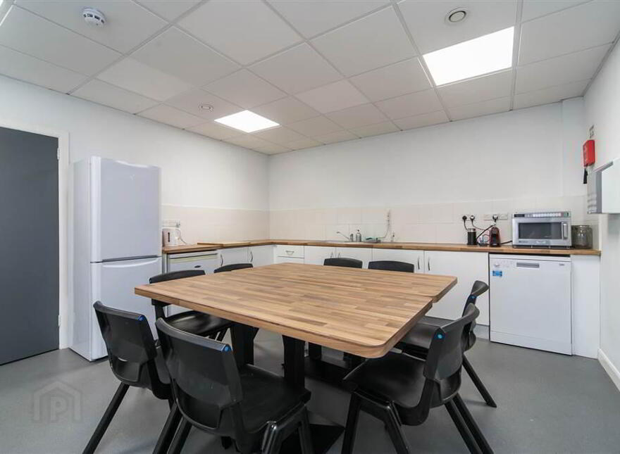 Ravenhill Business Park, Ravenhill Road, Belfast, BT6 8AW