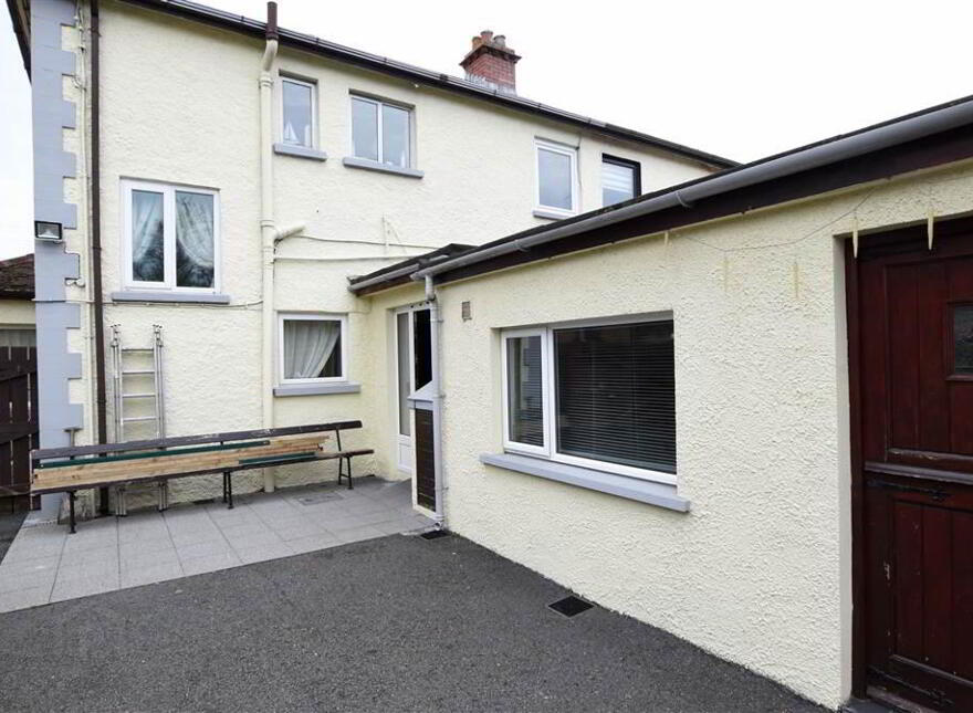 18 Portaferry Road, Newtownards, BT23 8NN