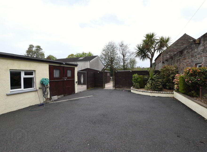 18 Portaferry Road, Newtownards, BT23 8NN