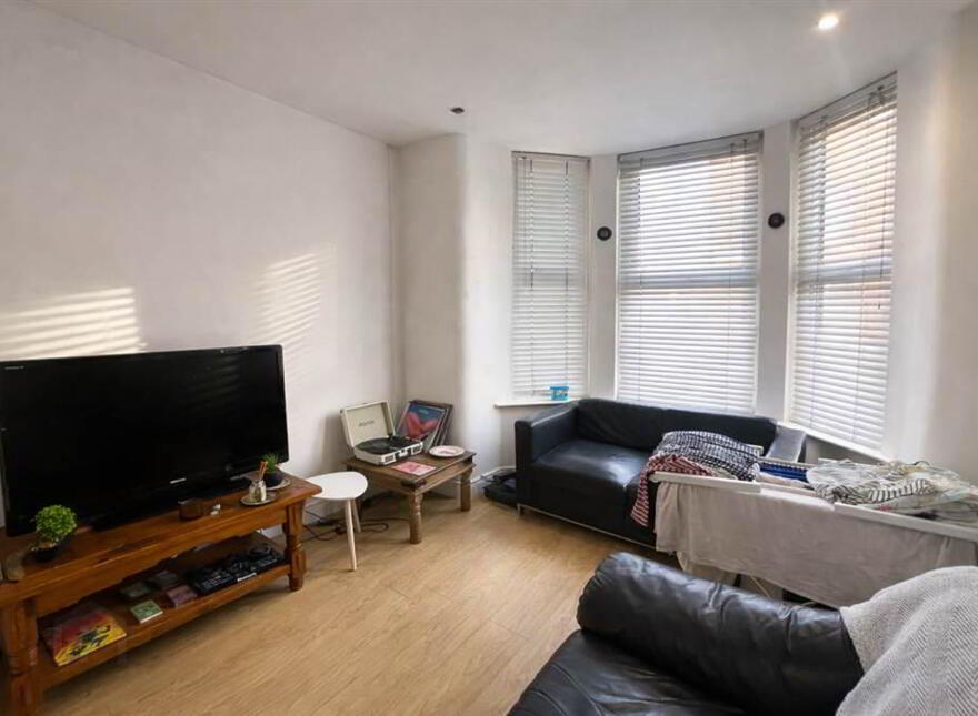 Flat 1, 1 Westminster Street, Belfast, BT7 1LA