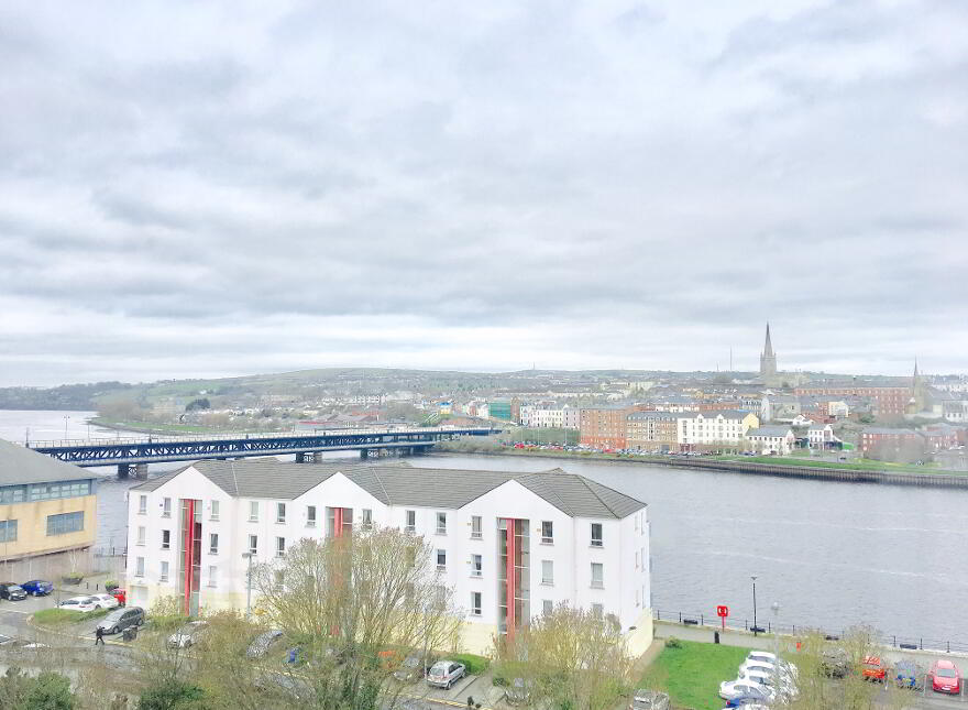 River View Apartment, 8 Harpers Quay, Waterside, Londonderry, BT47 6AE photo