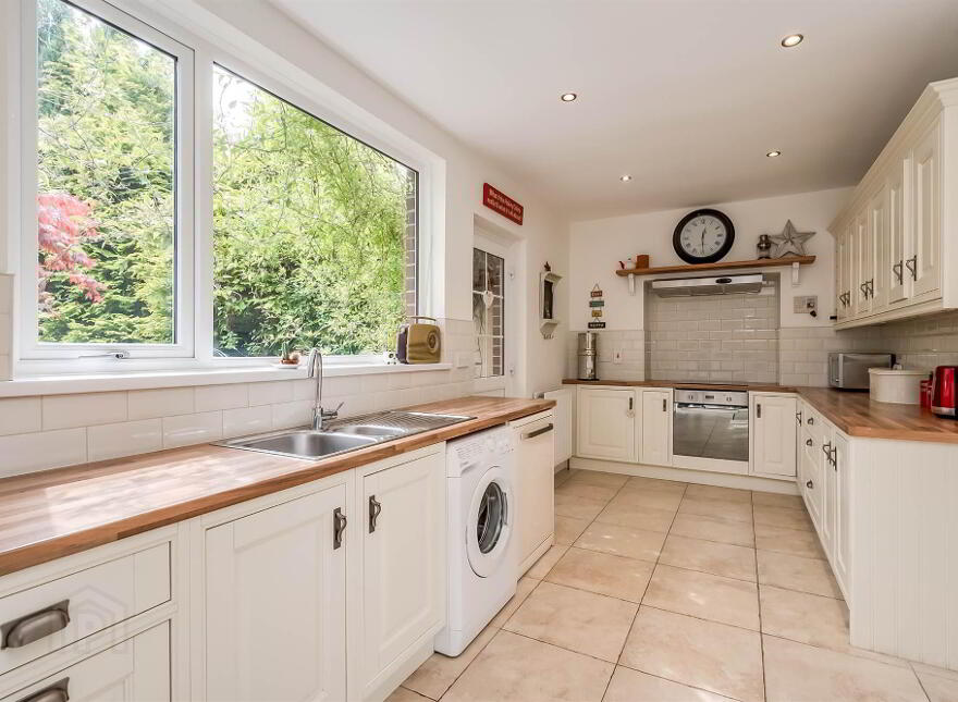 69 Old Dundonald Road, Dundonald, Belfast, BT16 1XS