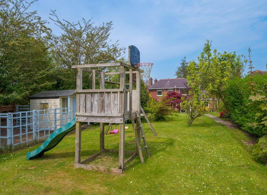 69 Old Dundonald Road, Dundonald, Belfast, BT16 1XS