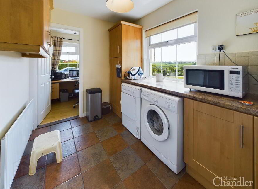 92 Upper Mealough Road, Carryduff, Belfast, BT8 8JA