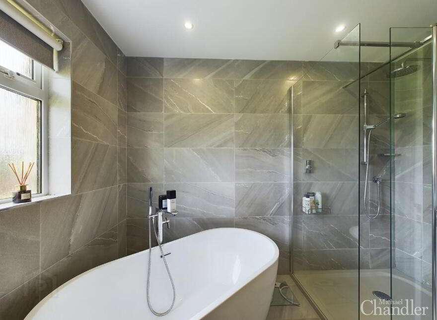 92 Upper Mealough Road, Carryduff, Belfast, BT8 8JA