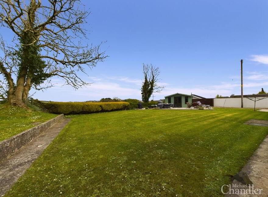 92 Upper Mealough Road, Carryduff, Belfast, BT8 8JA