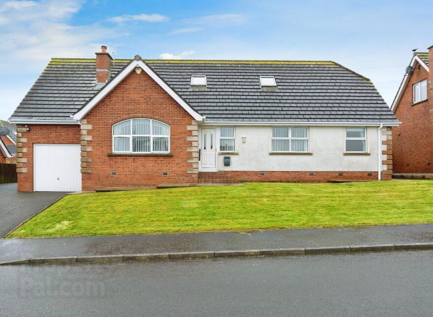 4 Westland Park, Ballywalter, Newtownards, BT22 2TD photo