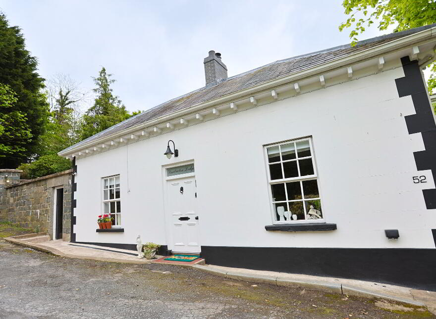 Dunbarton Lodge, 52 Dunbarton Street, Gilford, Craigavon, BT63 6HJ photo