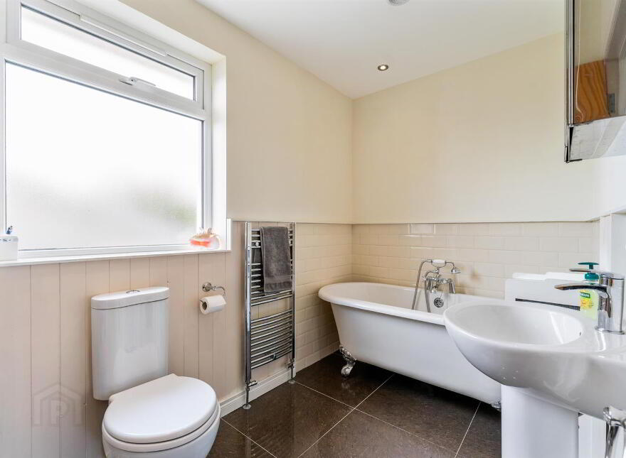 206 Ballywalter Road, Millisle, Newtownards, BT22 2LY