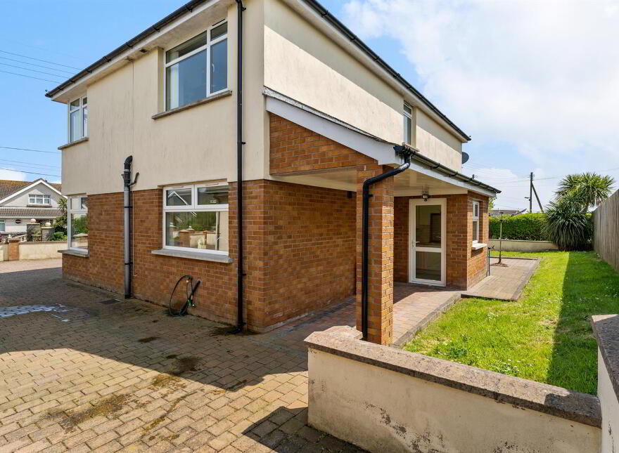 206 Ballywalter Road, Millisle, Newtownards, BT22 2LY
