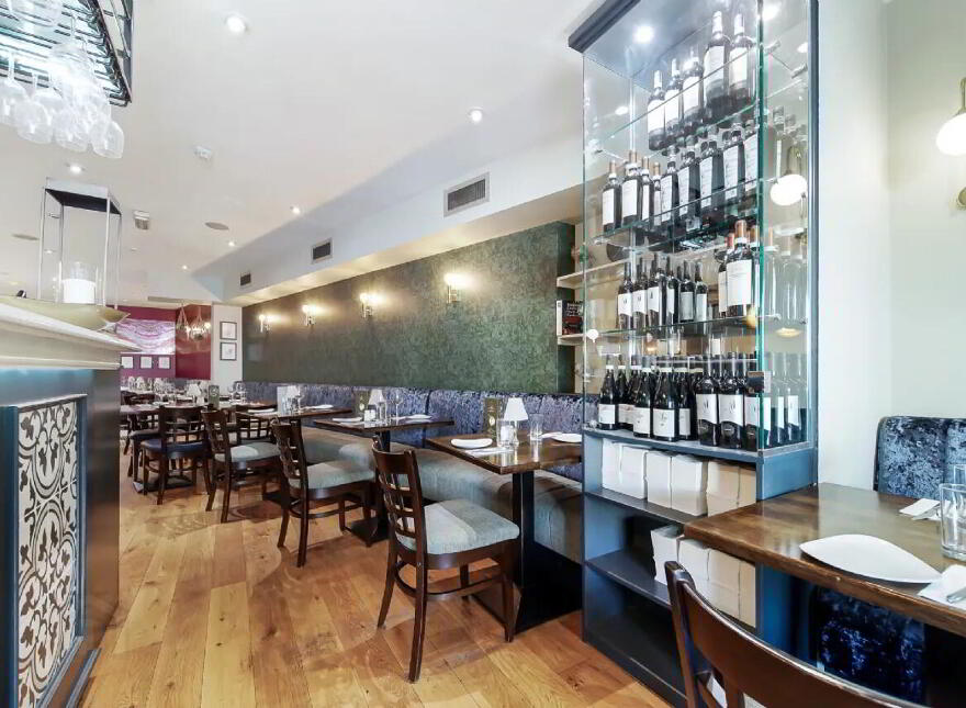 La Bella Donna, Bridge Street, Donegal Town, F94HY29
