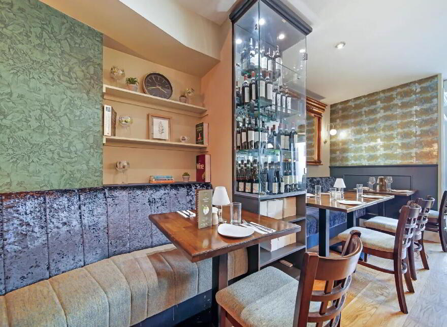 La Bella Donna, Bridge Street, Donegal Town, F94HY29