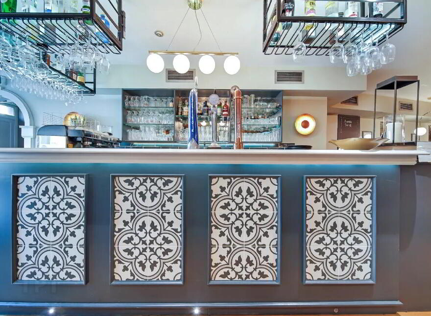 La Bella Donna, Bridge Street, Donegal Town, F94HY29