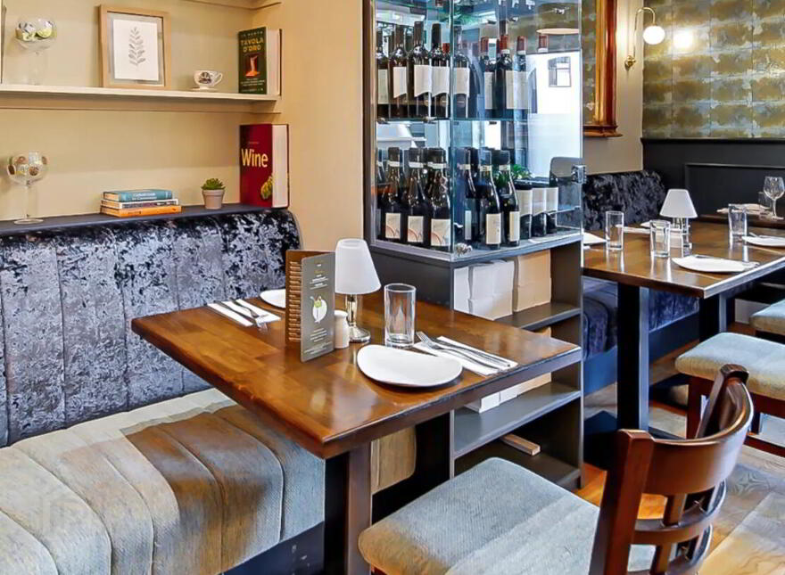 La Bella Donna, Bridge Street, Donegal Town, F94HY29