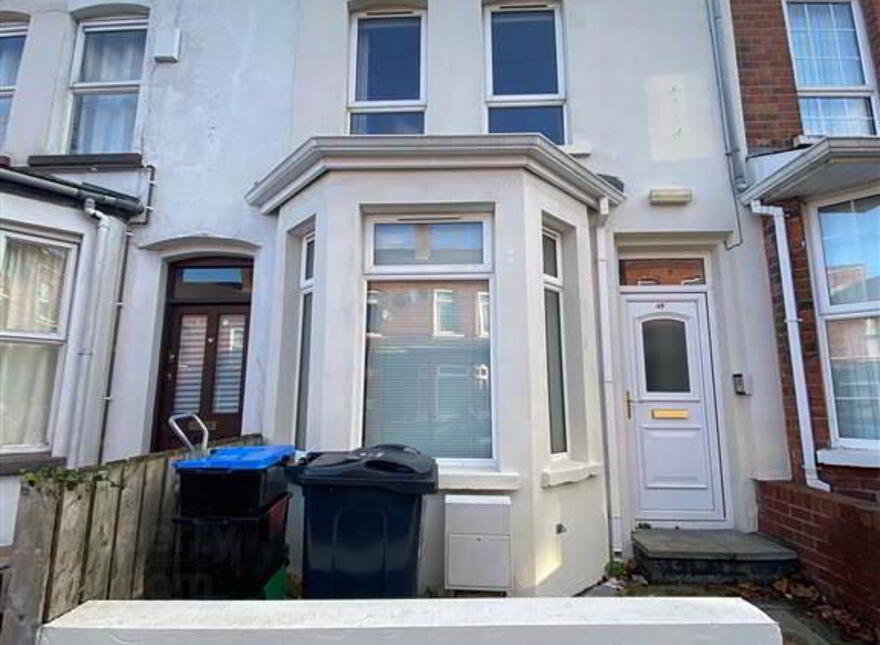 49b Sandhurst Gardens, Belfast, BT9 5AX photo