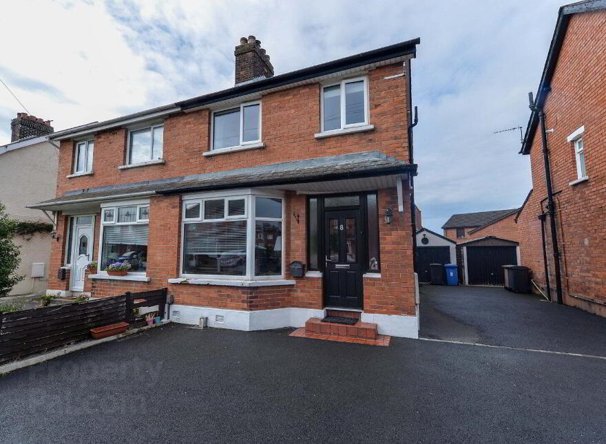 8 Mount Merrion Gardens, Rosetta, Belfast, BT6 0FW photo