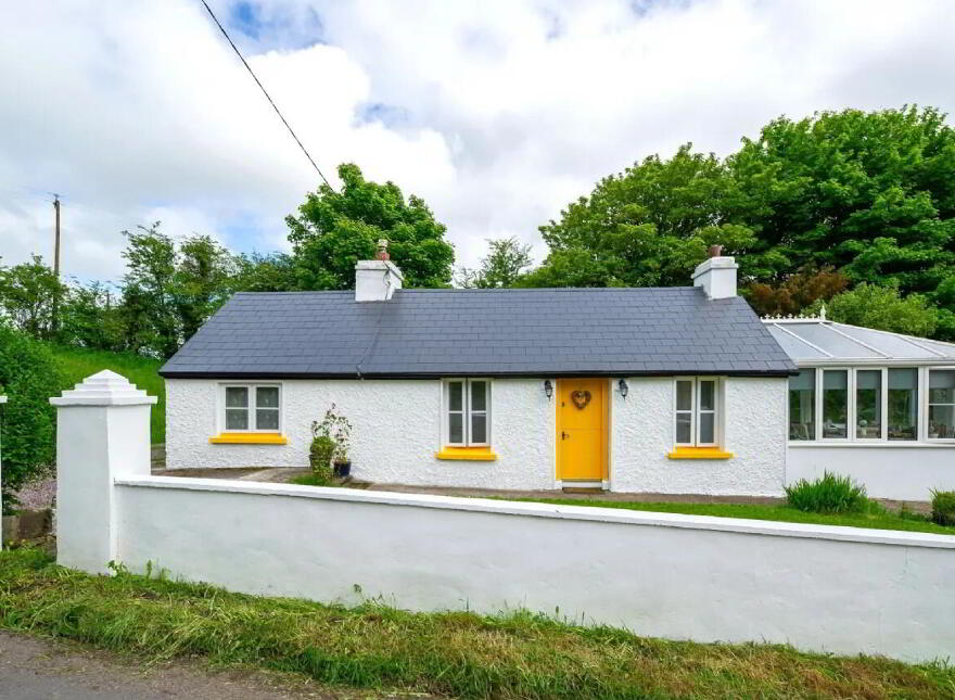 Molly's Cottage, Laght, Rathcoole, P51YD0P