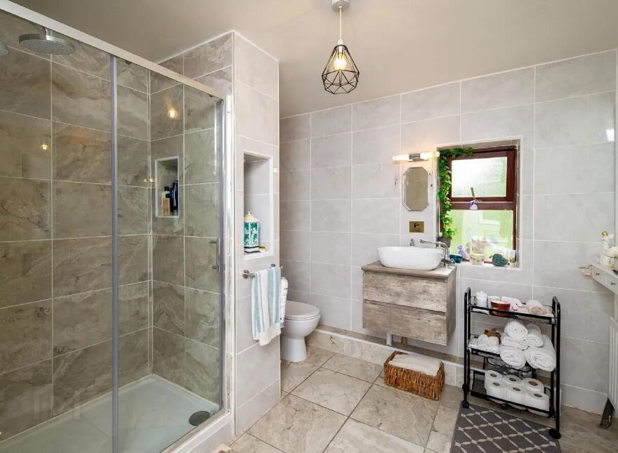 Molly's Cottage, Laght, Rathcoole, P51YD0P