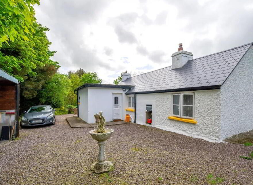 Molly's Cottage, Laght, Rathcoole, P51YD0P
