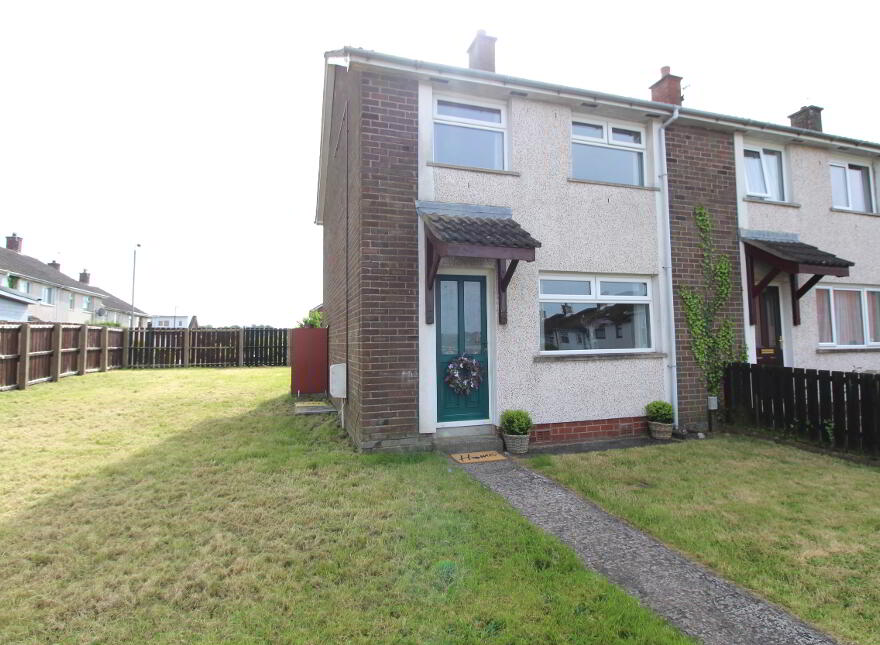 HOUSE & SITE WITH FULL PP, 28 Campsie Park, Dundonald, BT16 2SF photo