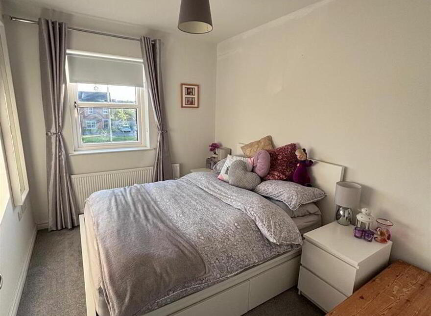 15 Meadow Crescent, Off Magheralave Road, Lisburn, BT28 3RN