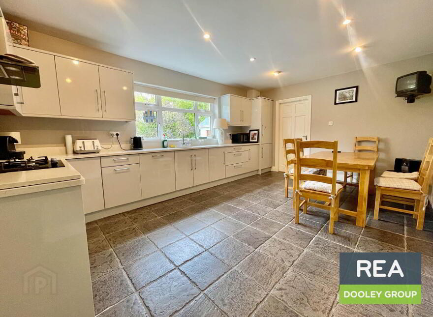 Leahies Lodge, Foynes, Limerick, V94E2VX