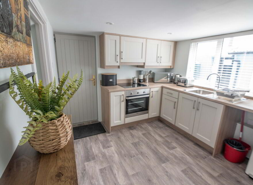 3 Craigvara, Portrush, BT56 8AJ