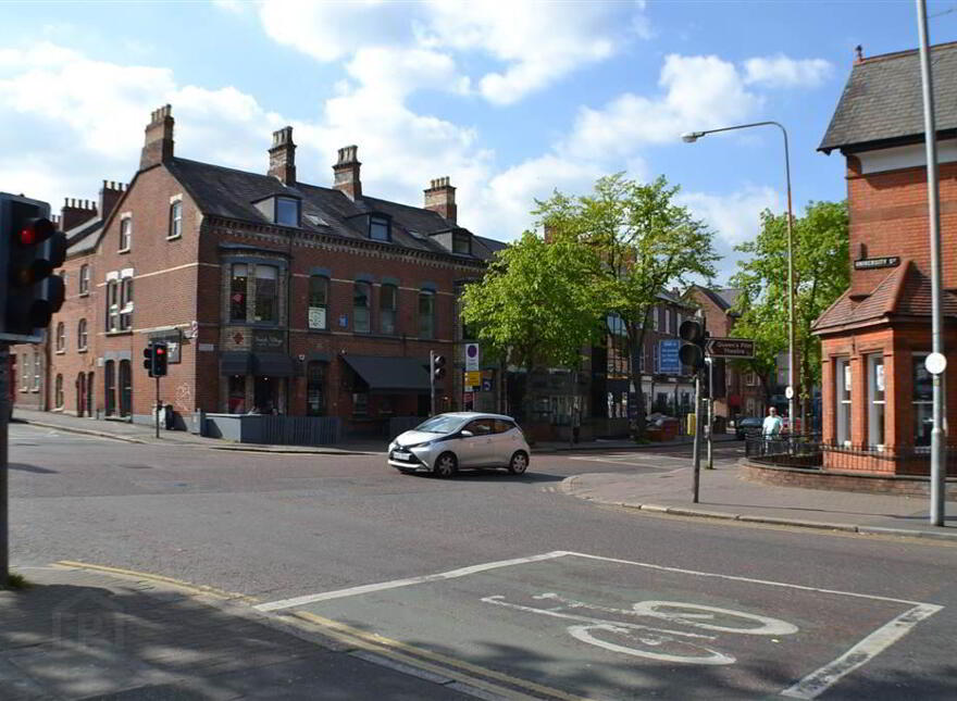 52 University Street - Office 5, Belfast, BT7 1HB