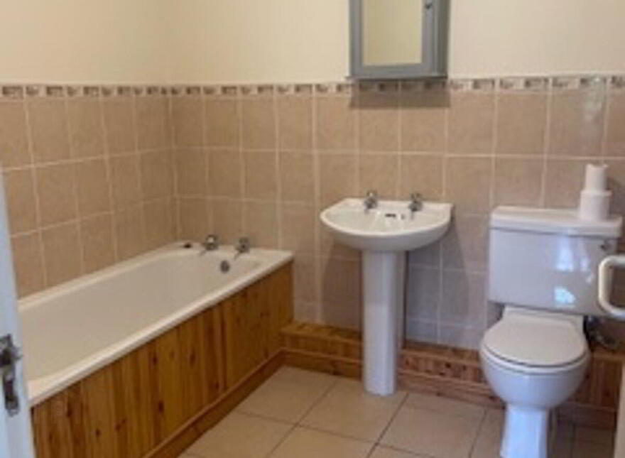 25 Woodview, Enniskillen, BT74 6WG