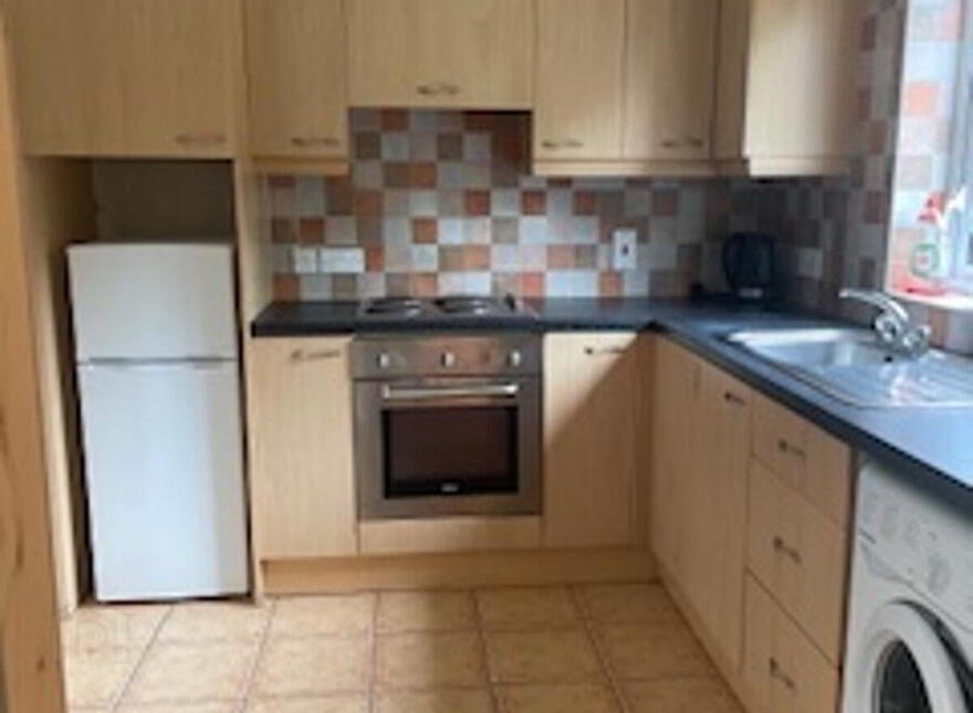 25 Woodview, Enniskillen, BT74 6WG