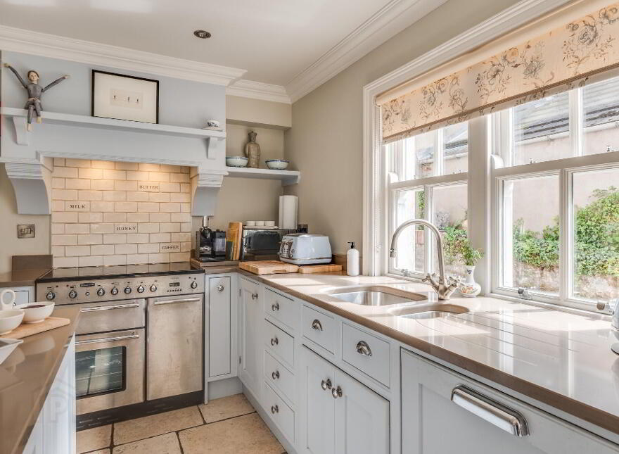42 Willoughby Place, Enniskillen, BT74 7EX