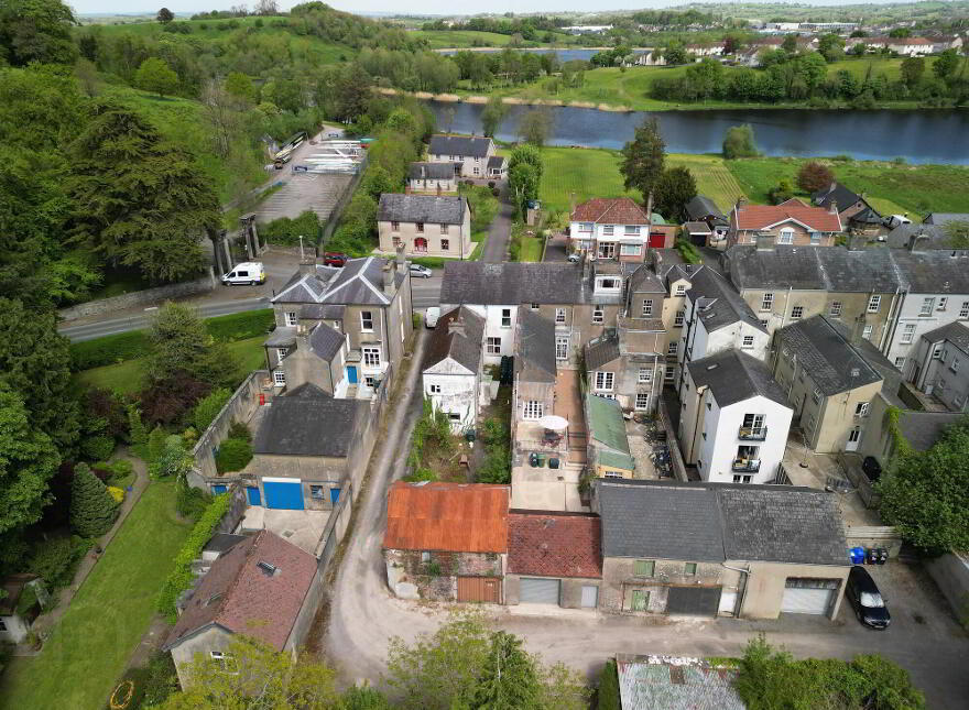 42 Willoughby Place, Enniskillen, BT74 7EX