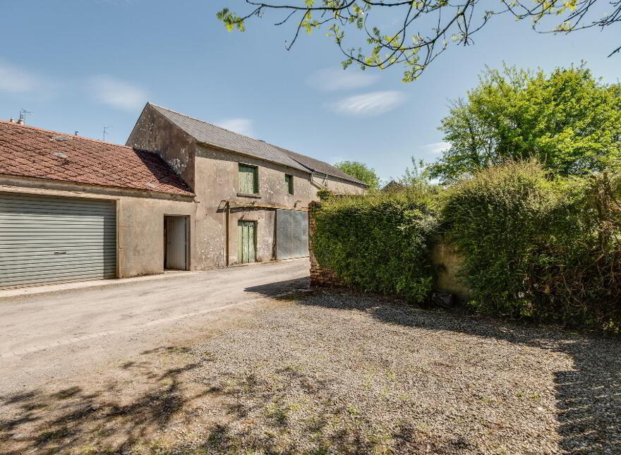 42 Willoughby Place, Enniskillen, BT74 7EX