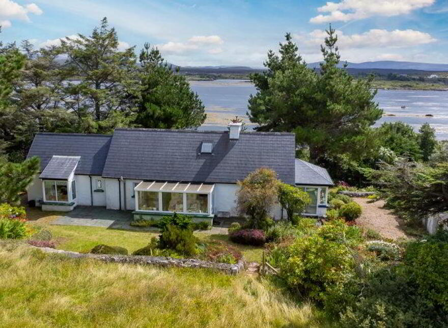 Letterdife, Connemara, Roundstone, H91RWP6