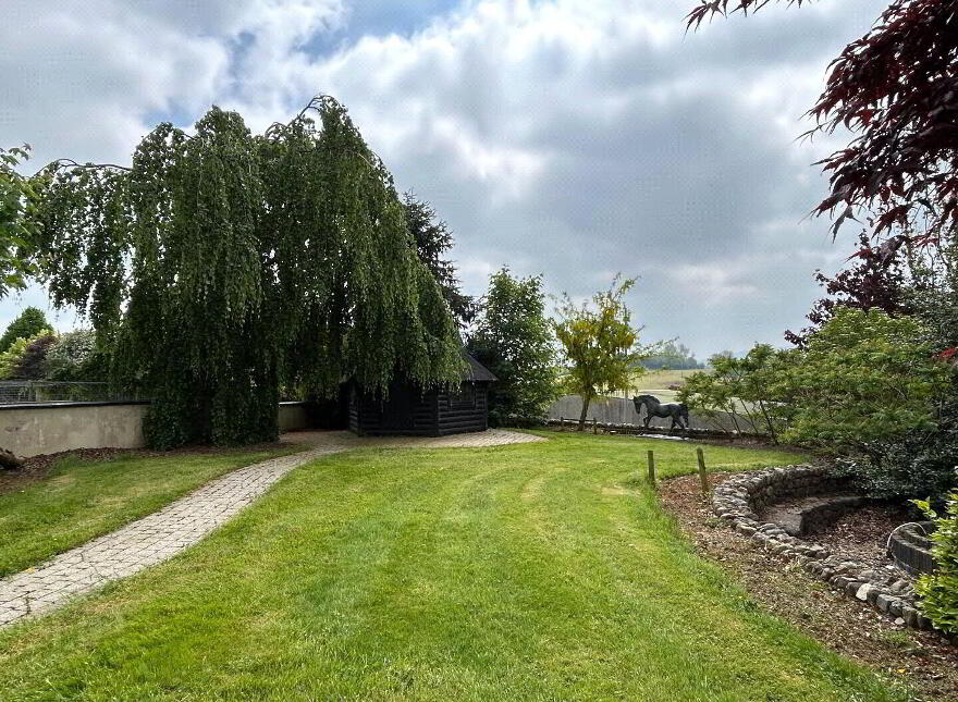 Meadowvale Equestrian Country Estate, 22 Luney Road, Magherafelt, BT45 5JW