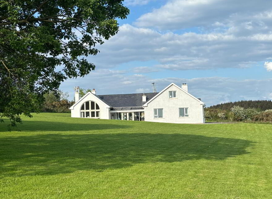 Tullyvoose;, Mountcharles, F94P9R9