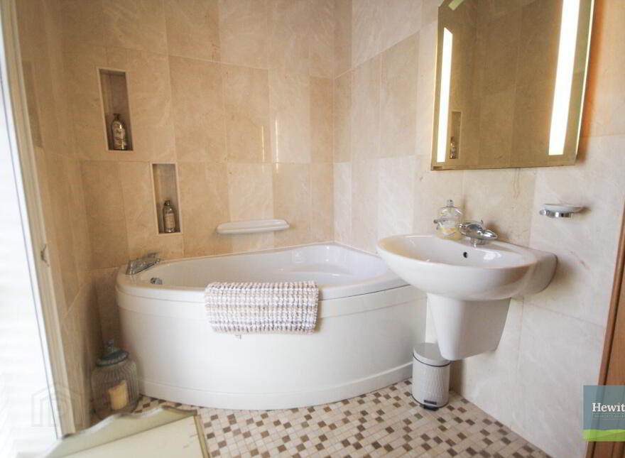 3c Gosford Castle, Markethill, BT60 1FP