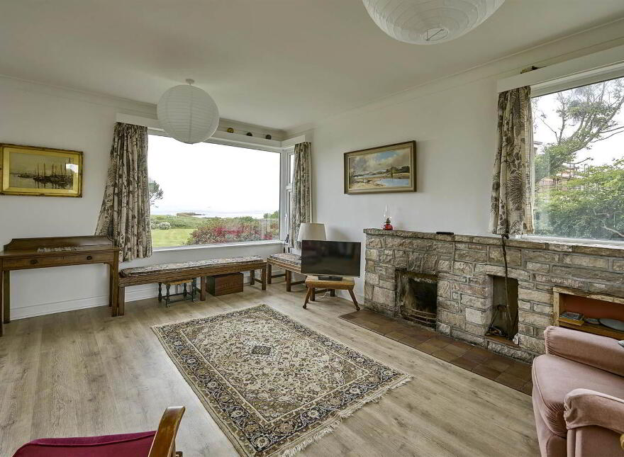 3 Warren Avenue, Warren Road, Donaghadee, BT21 0PE