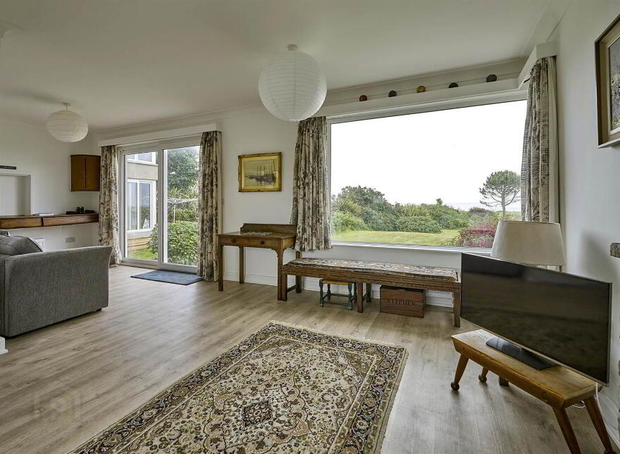 3 Warren Avenue, Warren Road, Donaghadee, BT21 0PE