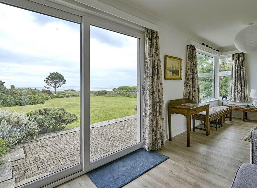 3 Warren Avenue, Warren Road, Donaghadee, BT21 0PE