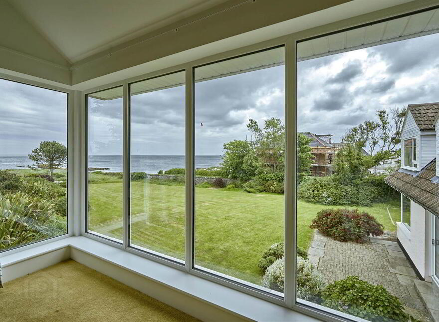 3 Warren Avenue, Warren Road, Donaghadee, BT21 0PE