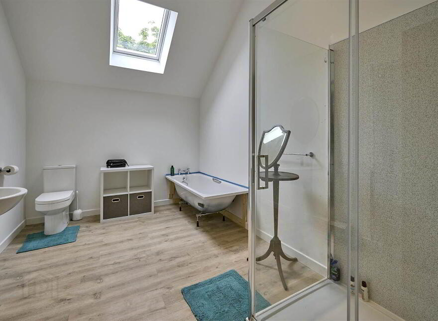 3 Warren Avenue, Warren Road, Donaghadee, BT21 0PE