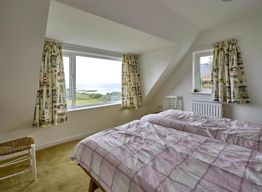 3 Warren Avenue, Warren Road, Donaghadee, BT21 0PE