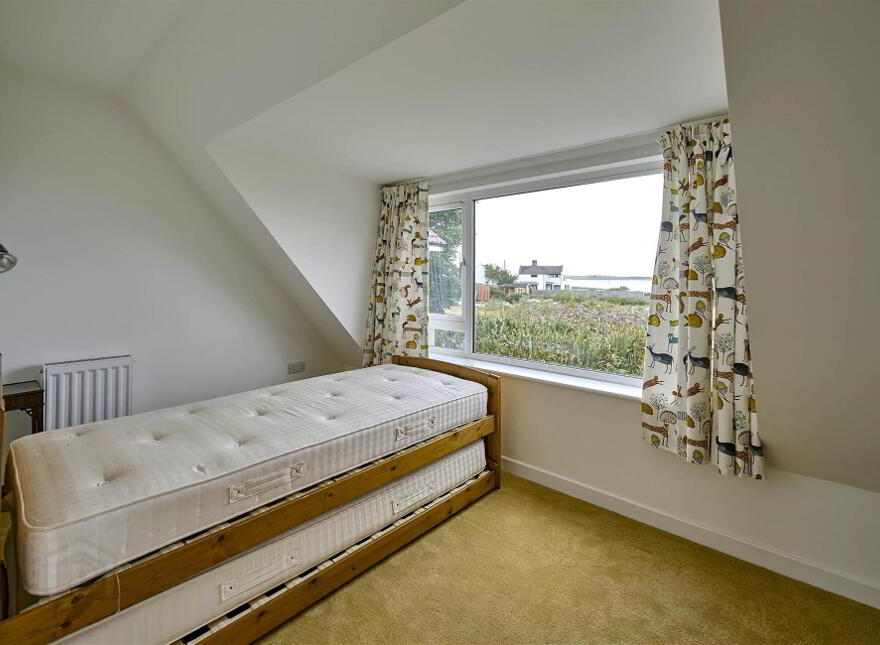 3 Warren Avenue, Warren Road, Donaghadee, BT21 0PE