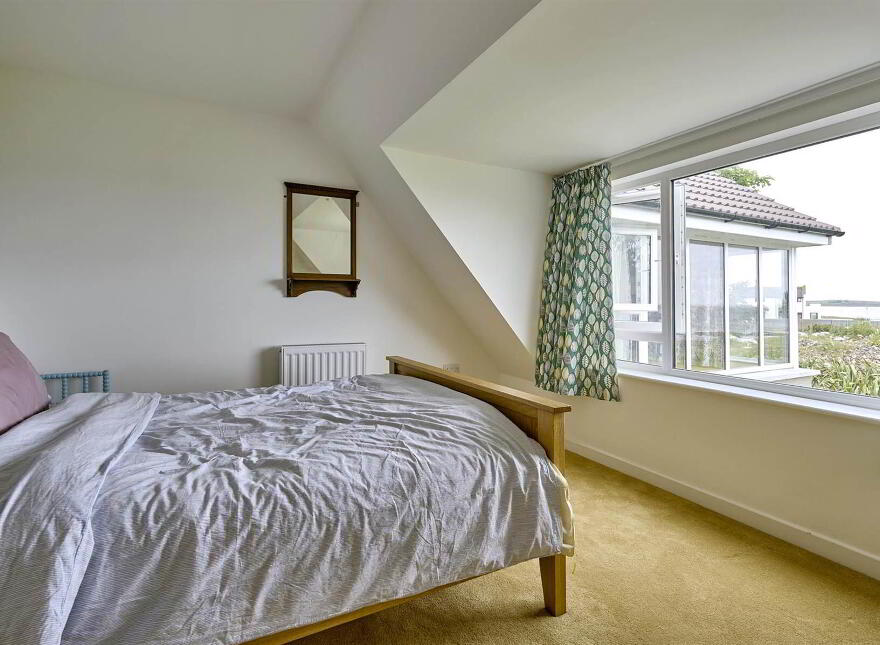 3 Warren Avenue, Warren Road, Donaghadee, BT21 0PE